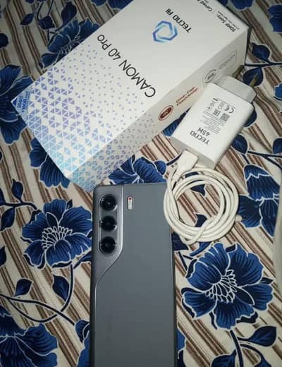 Tecno CAMON 40 Pro