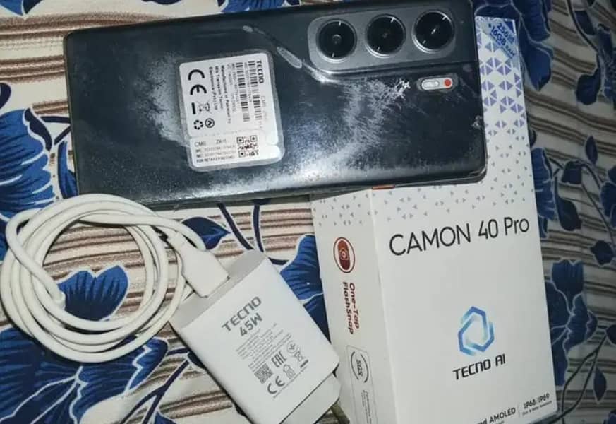Tecno CAMON 40 Pro 3