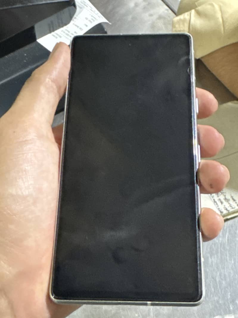 Google Pixel 7 4