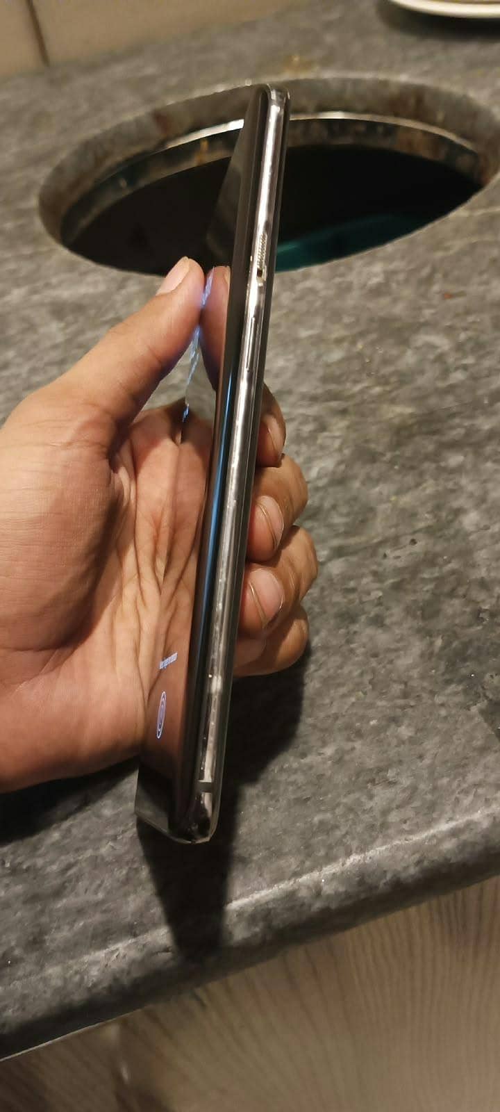 One Plus 7 Pro 3