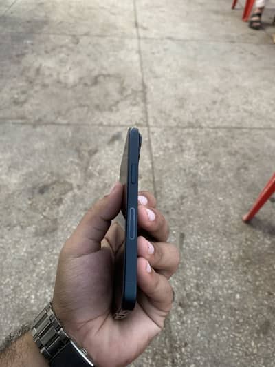 Apple iPhone 14
