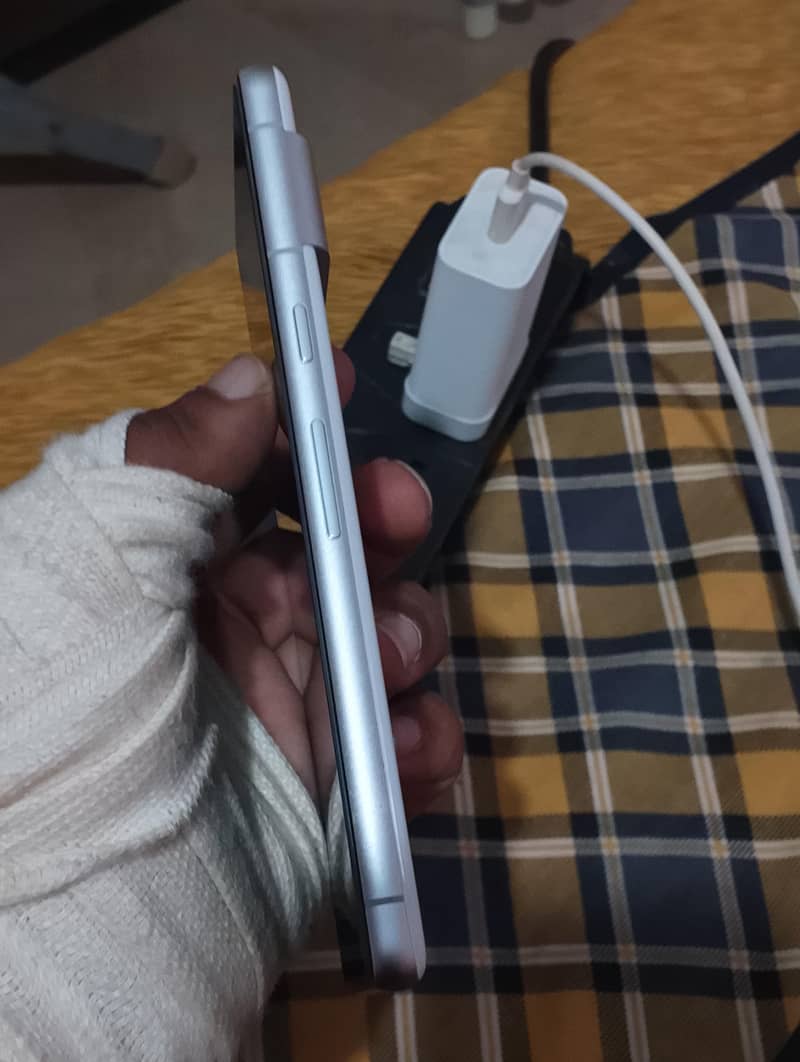 Google Pixel 7 3