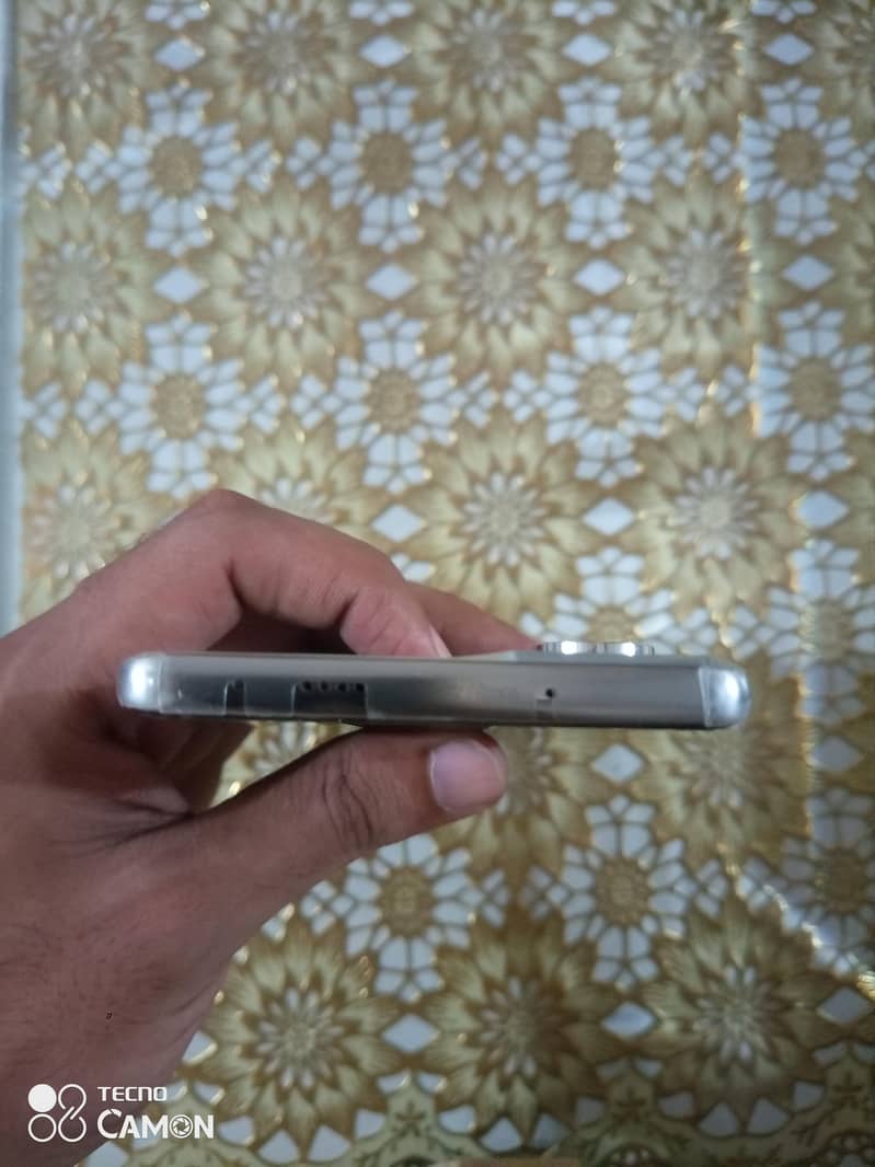Tecno CAMON 40 Pro 3