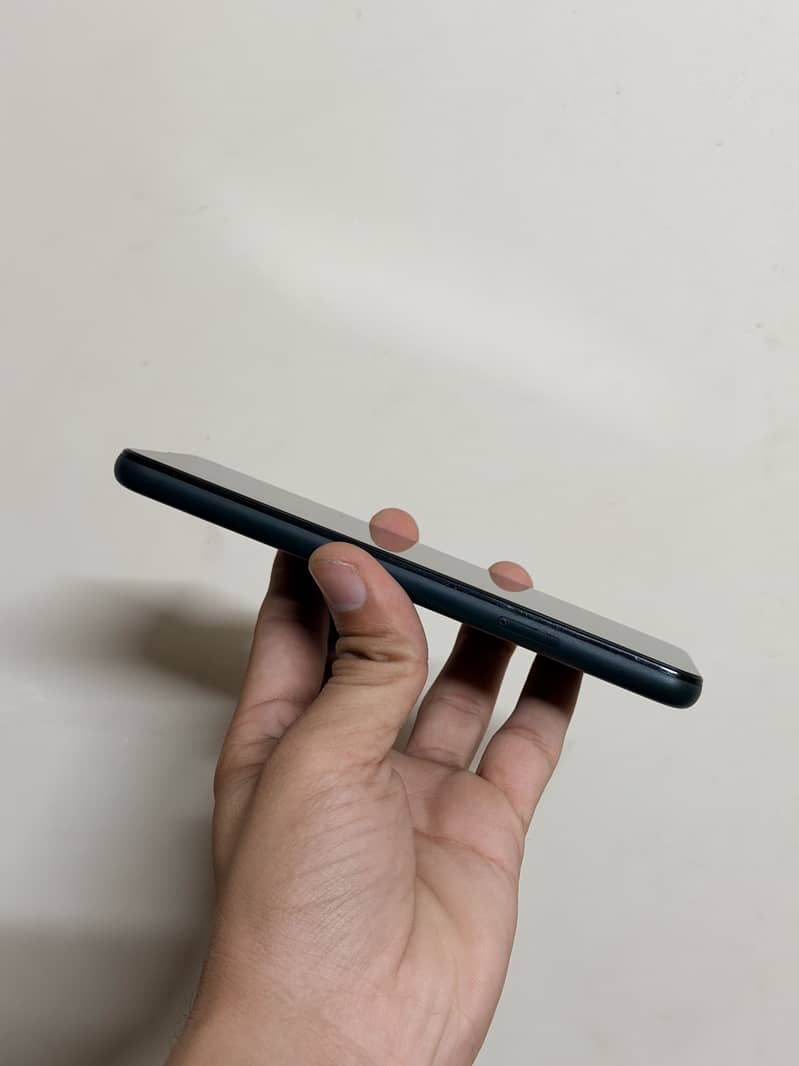 Google Pixel 5a 3