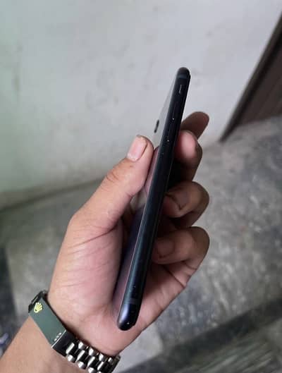 Apple iPhone SE 3rd (gen)