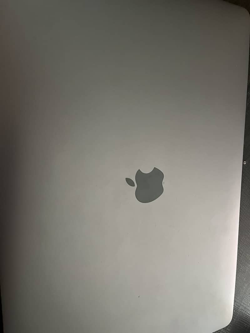 MacBook pro 0