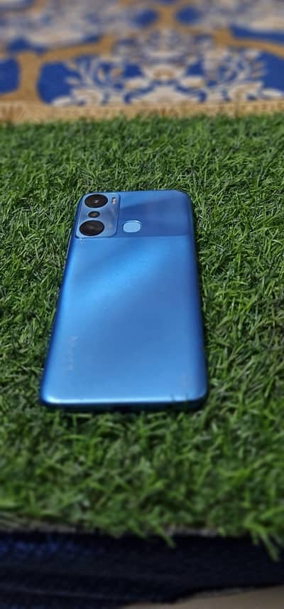Infinix Hot 20i