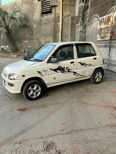 Daihatsu Cuore 2005