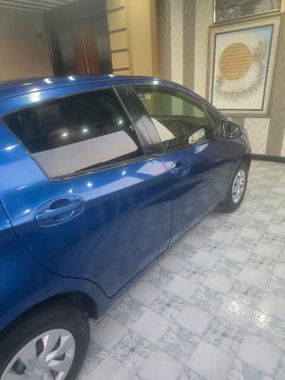 Toyota Vitz 2015