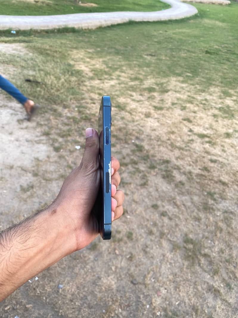 Apple iPhone 12 Pro 1