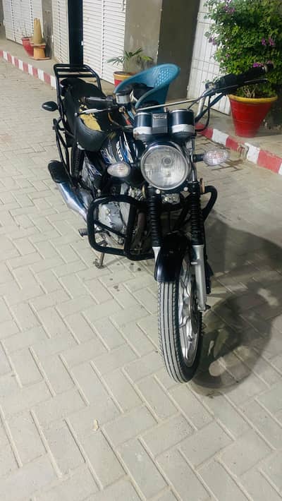 suzuki 150 GS 2021