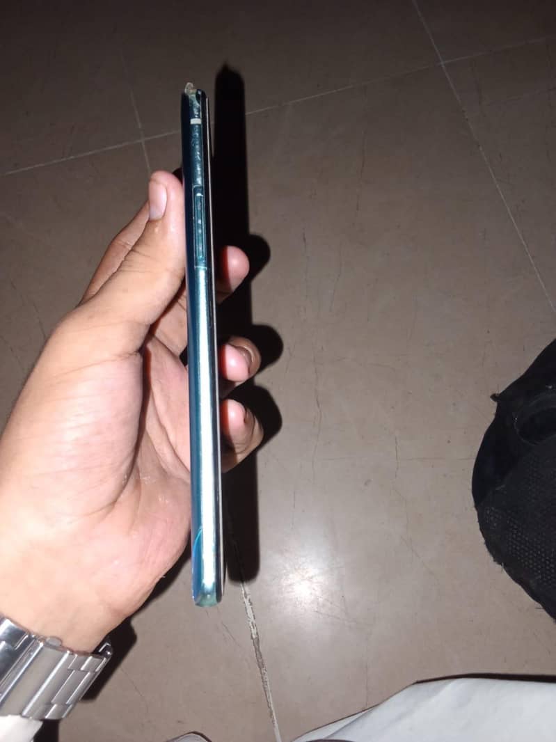 One Plus 8T 4