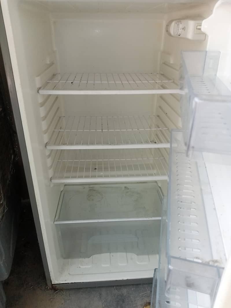 Fridge 4