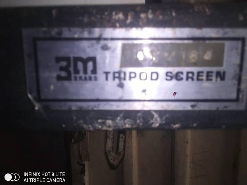 multimedia projector screen 7