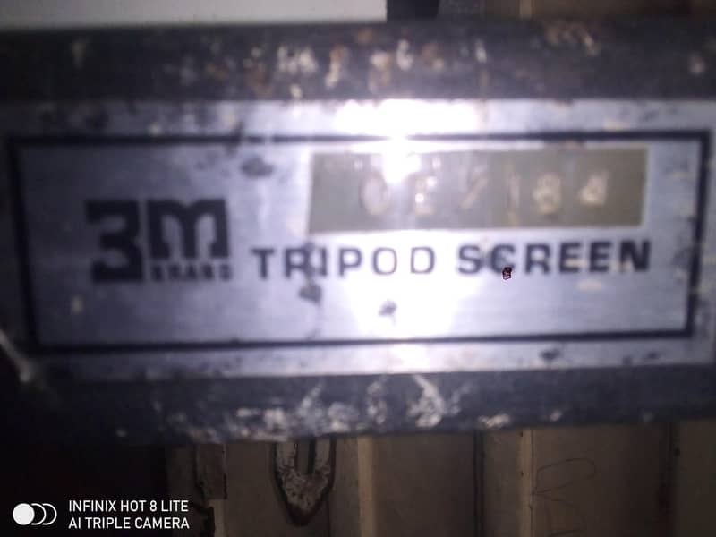 multimedia projector screen 8