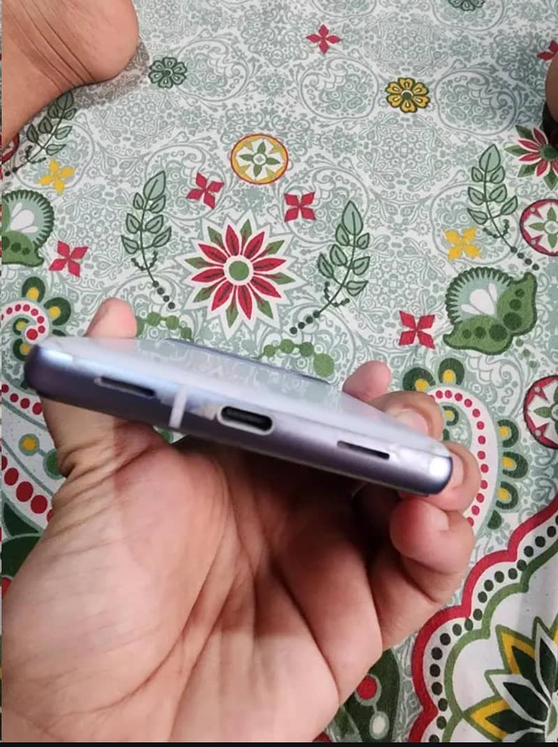 Google Pixel 7a 3