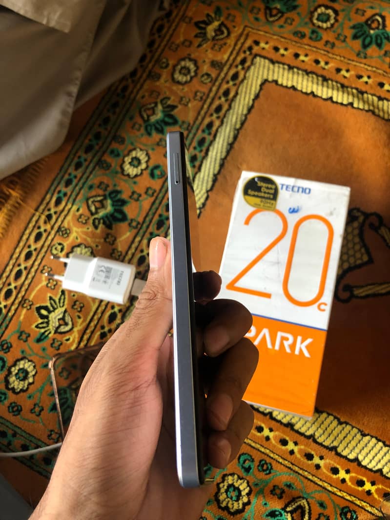 Tecno Spark 20C 4