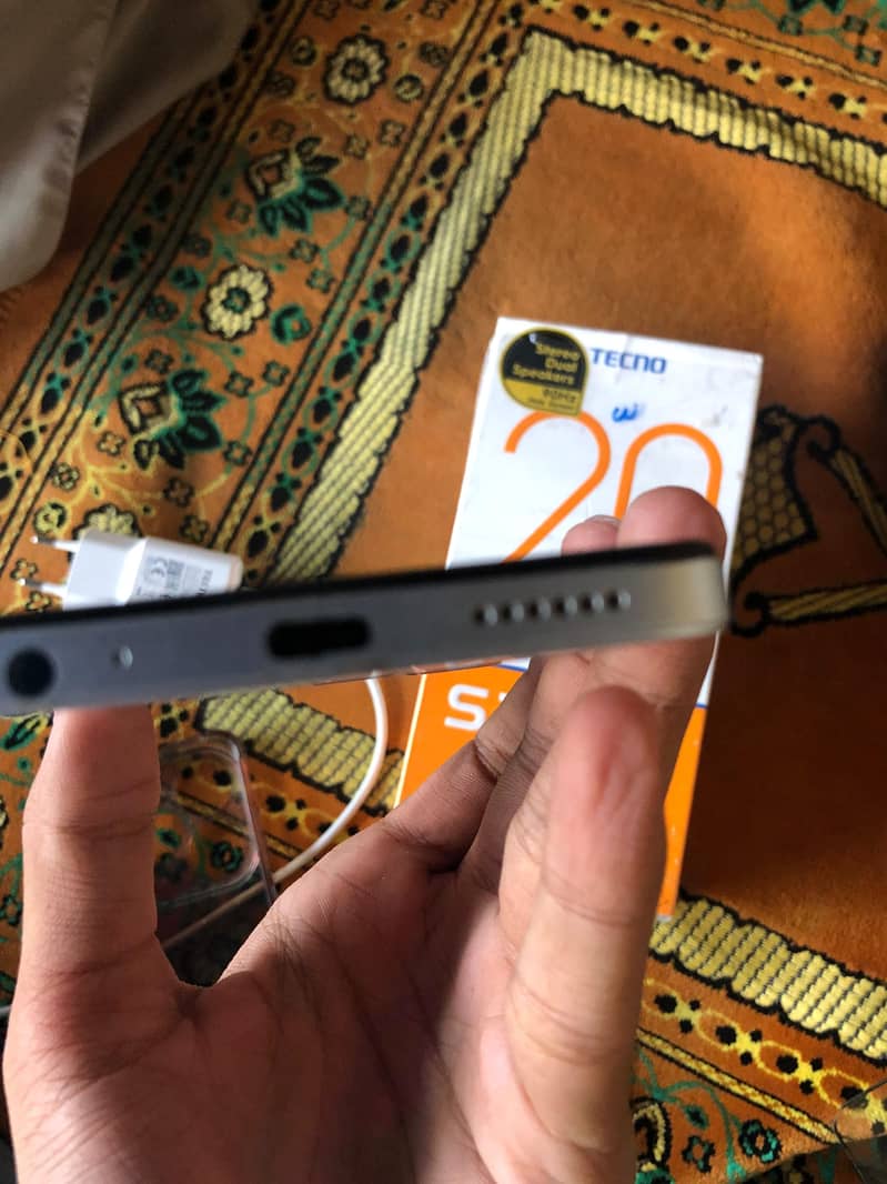 Tecno Spark 20C 7