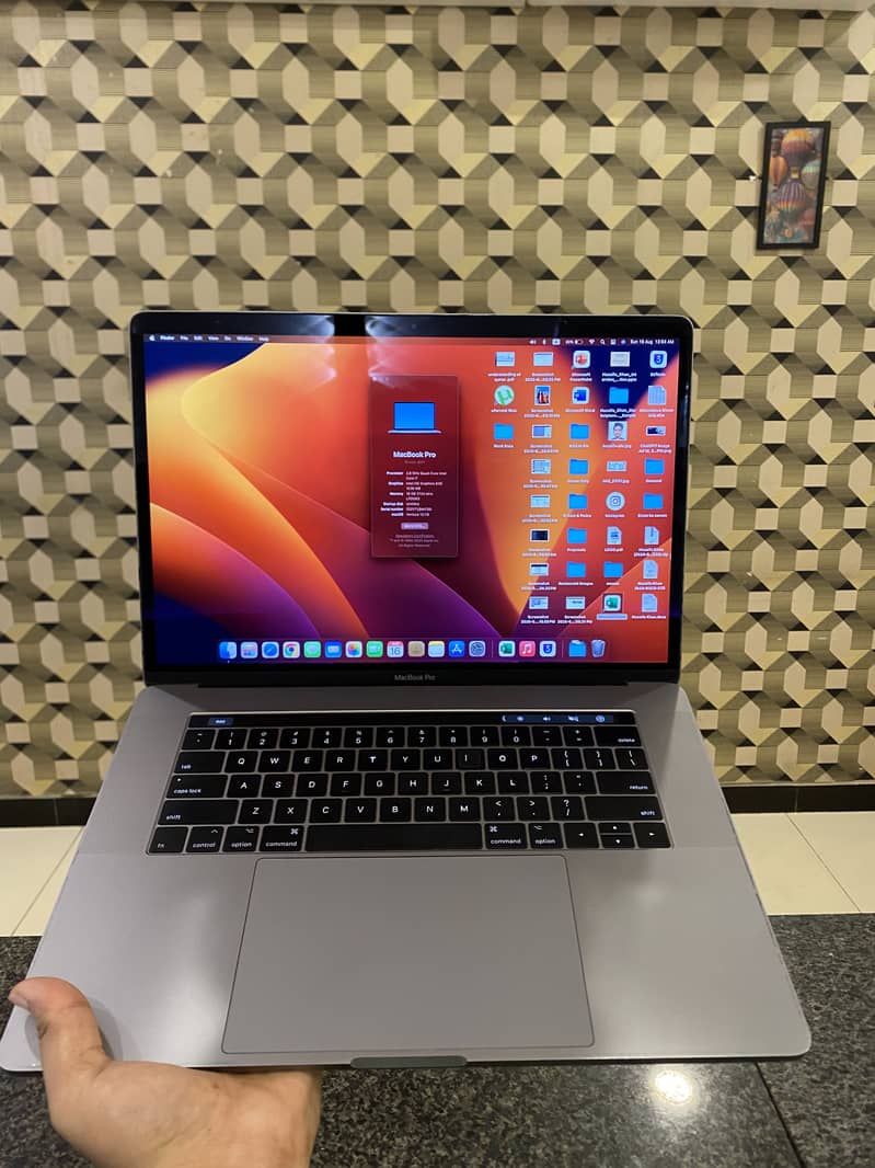 MacBook Pro 2017 (15”) 0