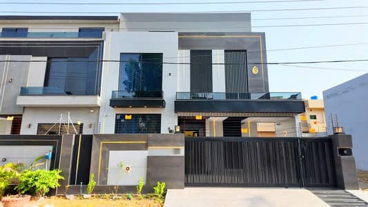 Good Prime Location 10 Marla House For sale In Central Park - Block G