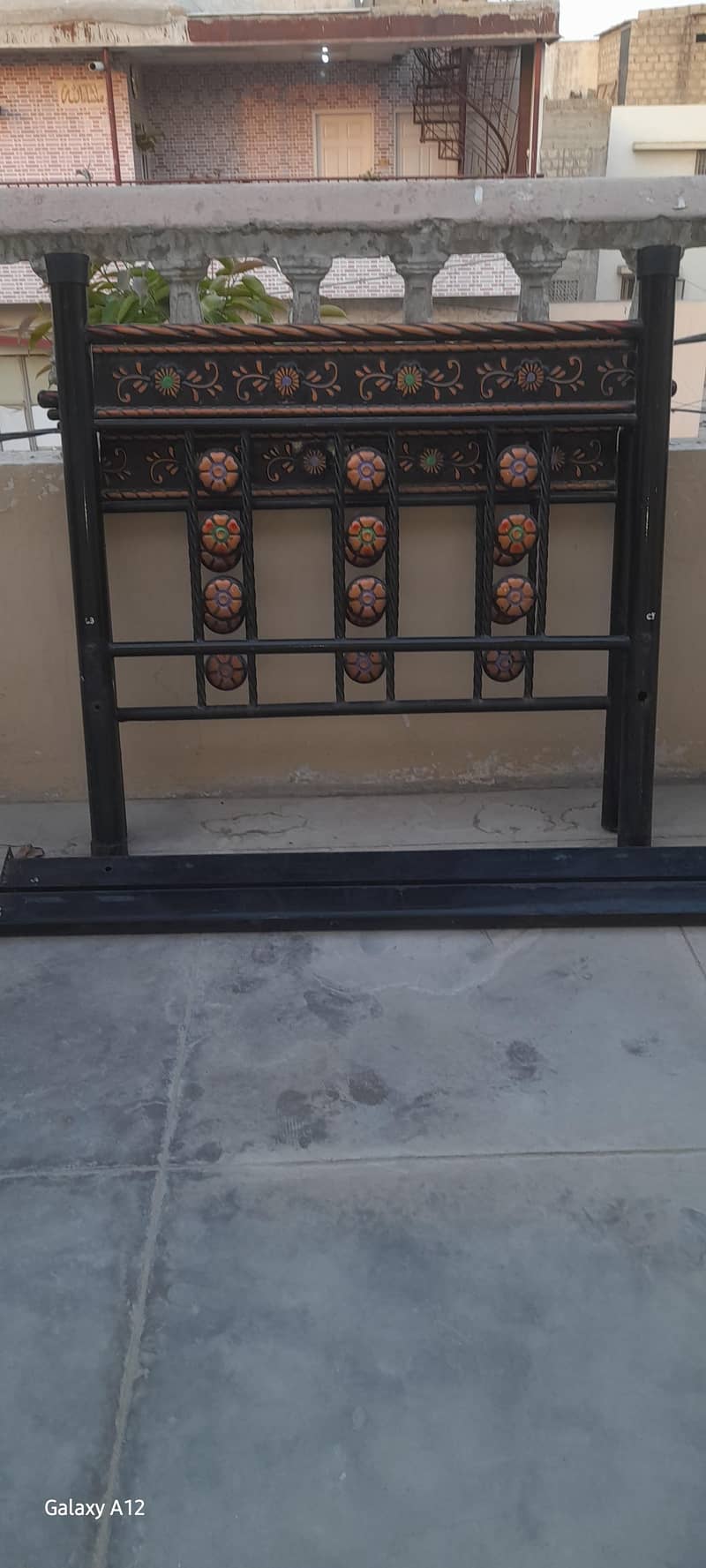 Iron bed 3