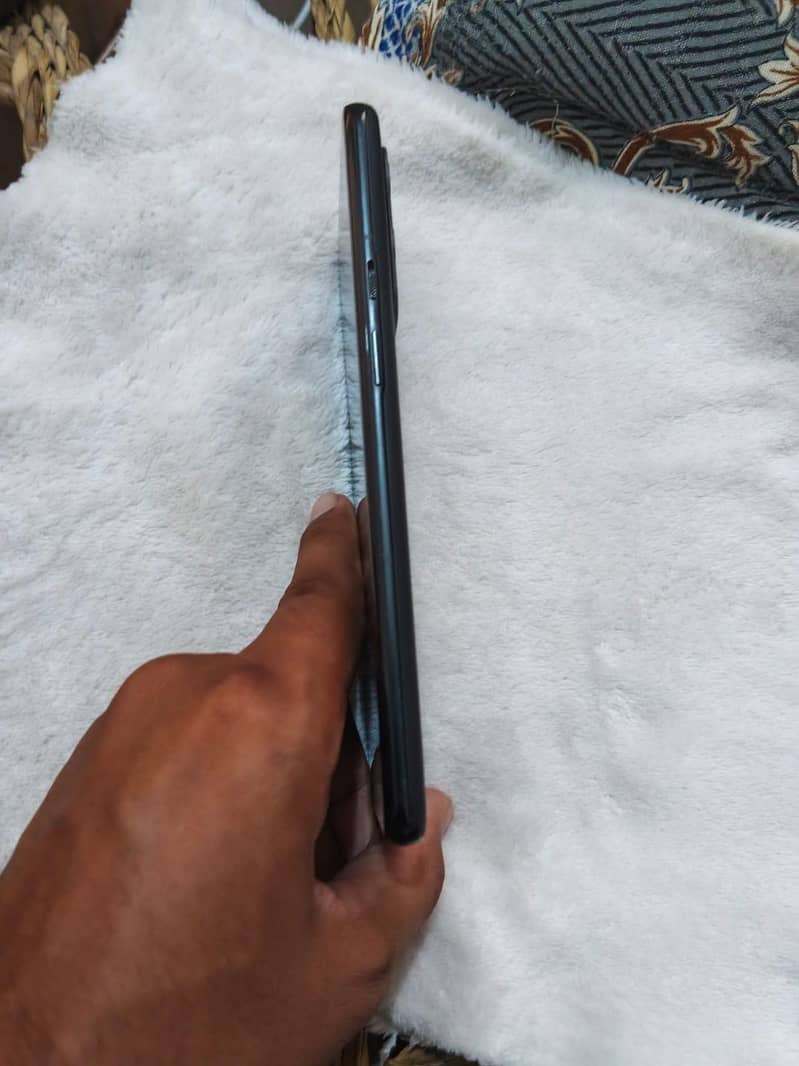 One Plus 9 Pro 4