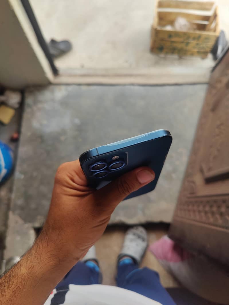 Apple iPhone 12 Pro Max 7