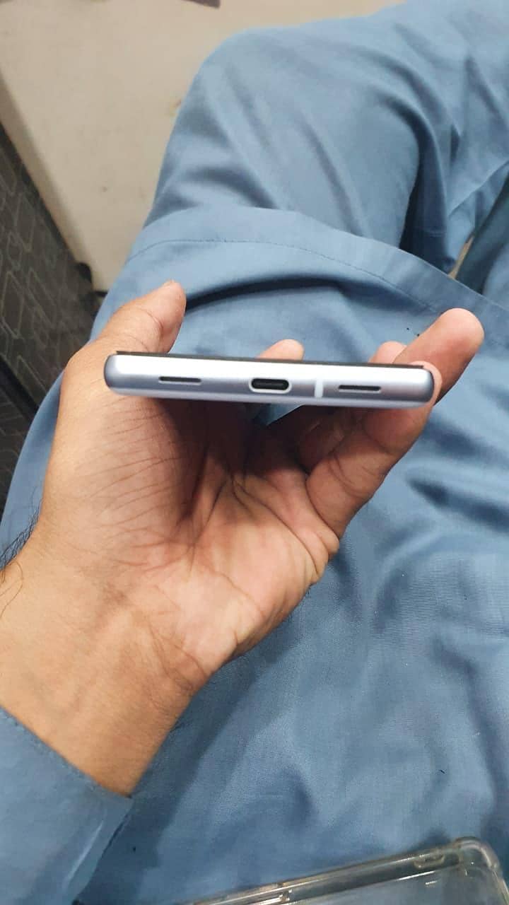 Google Pixel 7a 3