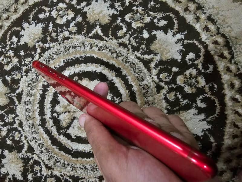 Apple iPhone 8 Plus 1