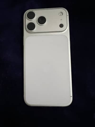 Apple iPhone 17 Pro Max 10/10 Silver Physical+esim like new!