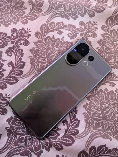 Vivo V60