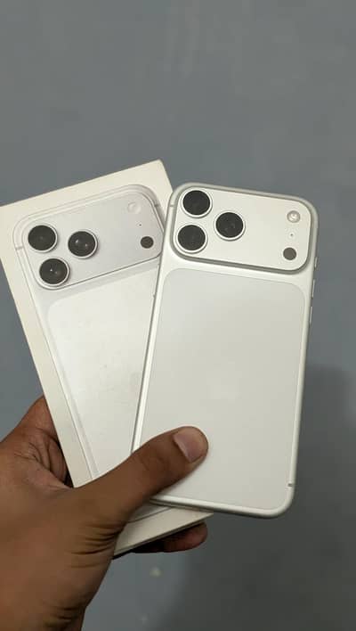iphone 17 pro max - 256gb - non jv - with box - 27 cycles