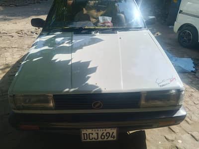 Nissan Sunny 1988