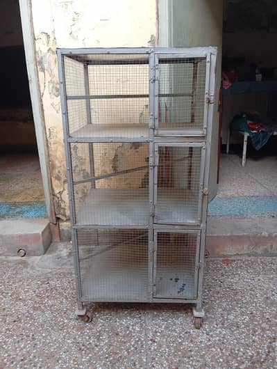 pirrat cage and bird cage