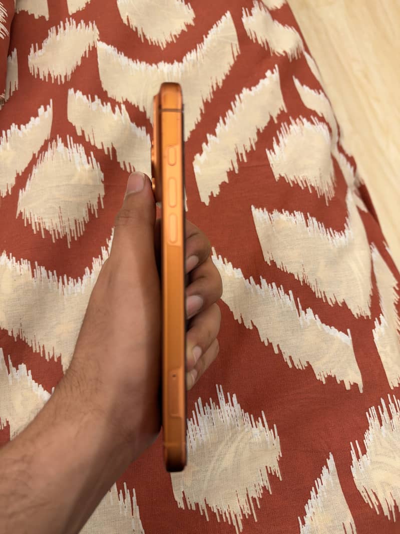 Apple iPhone 17 Pro Max 1