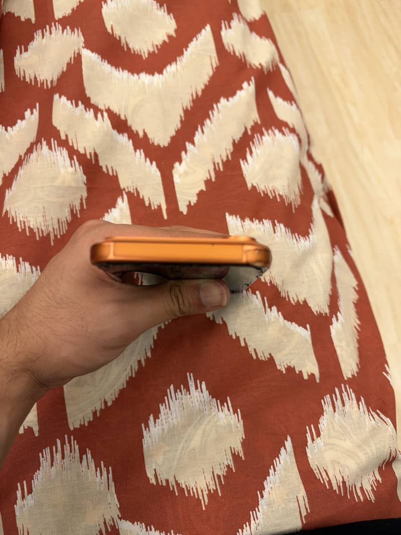 Apple iPhone 17 Pro Max 2