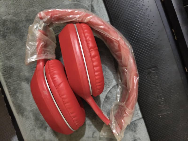 Wireless Bluetooth Headphones 2