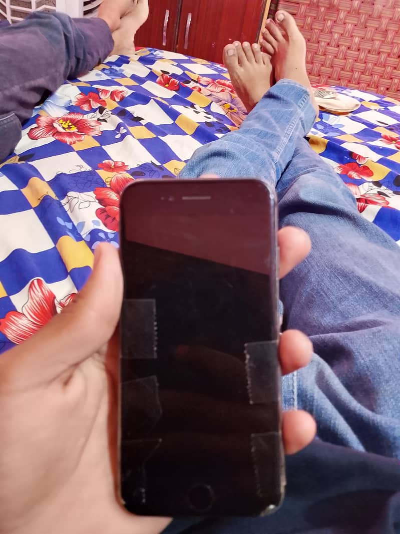 Apple iPhone 8 2
