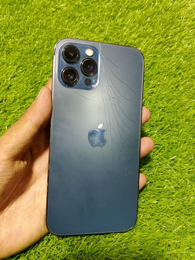 Apple iPhone 12 Pro Max 4