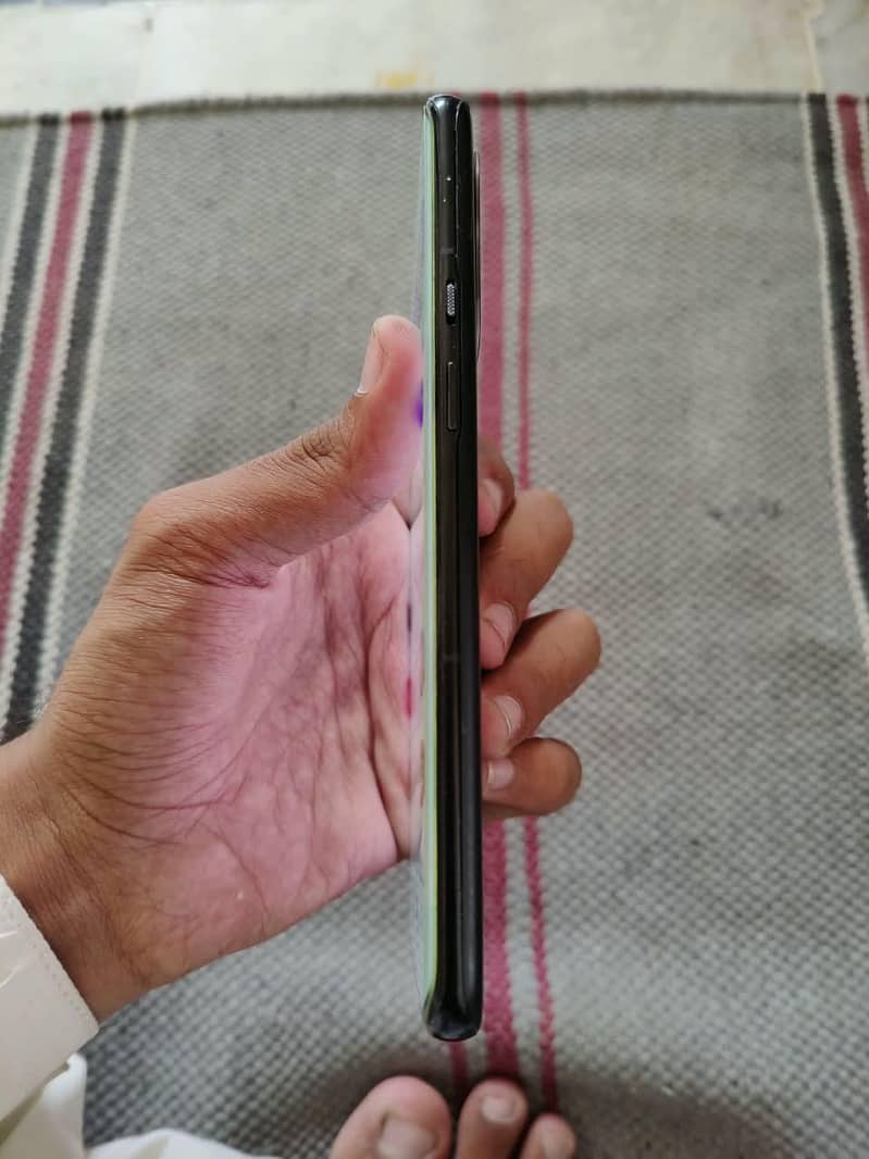 One Plus 9 Pro 4