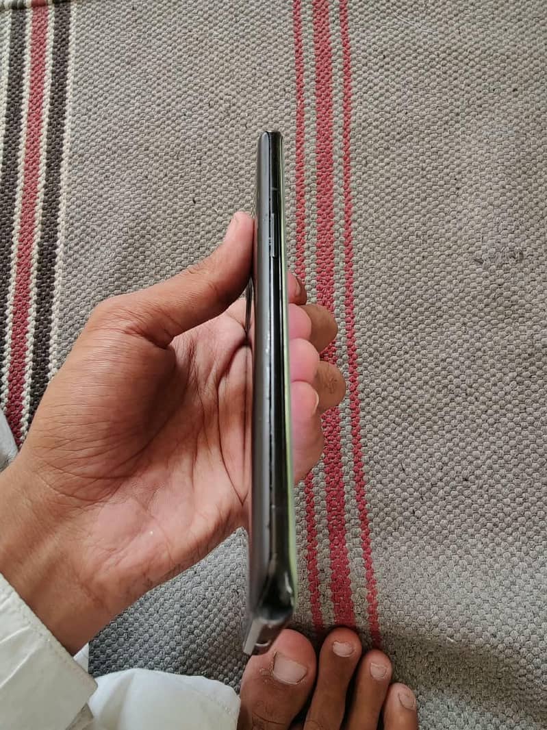 One Plus 9 Pro 6