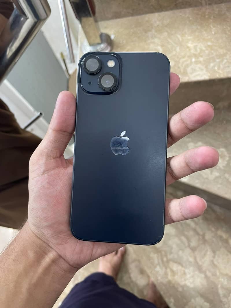 Apple iPhone 13 1