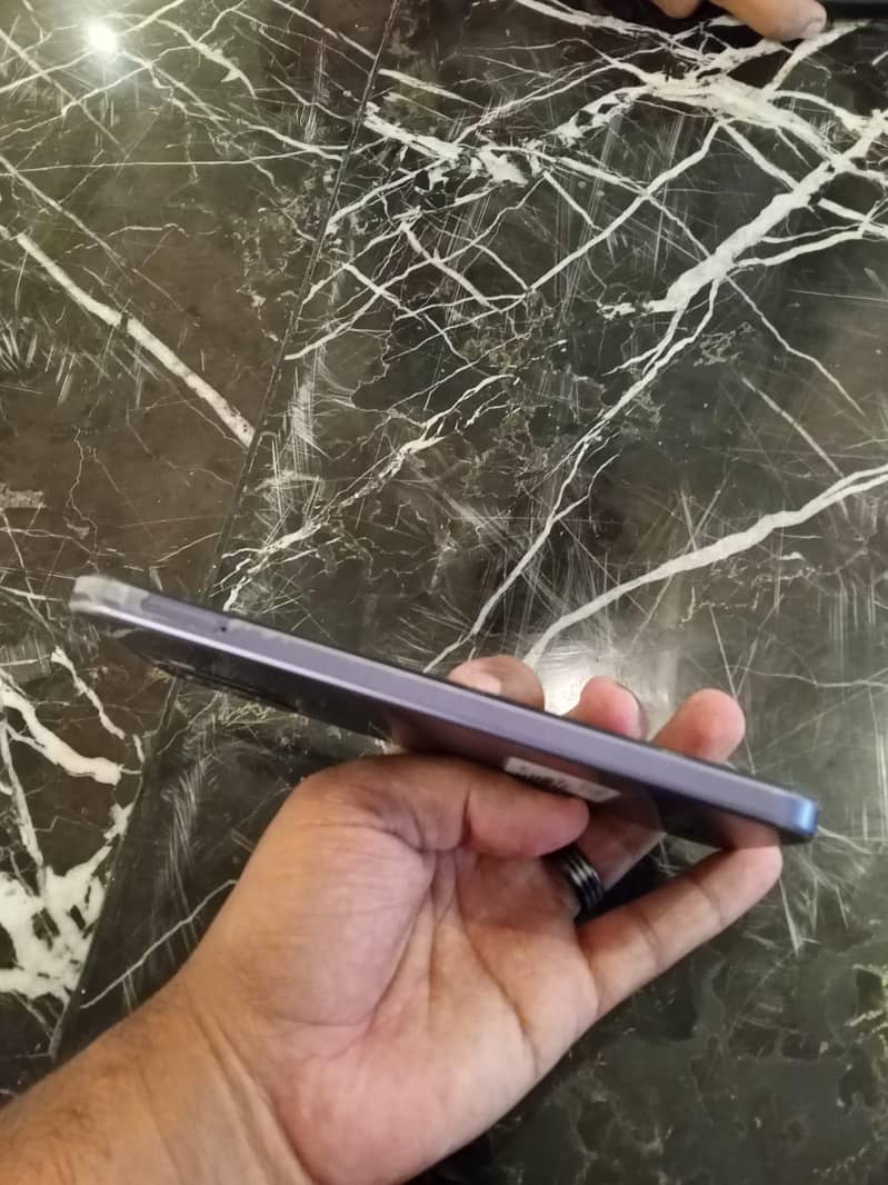 OPPO A6k 4