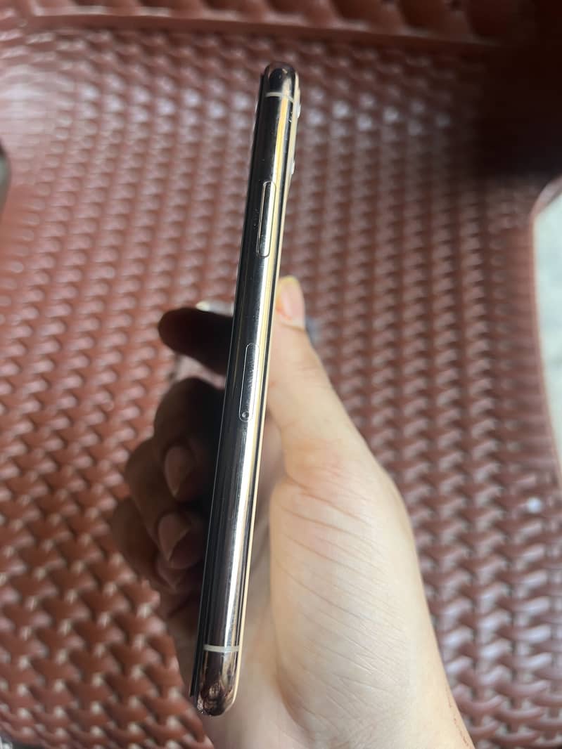 Apple iPhone 11 Pro 0