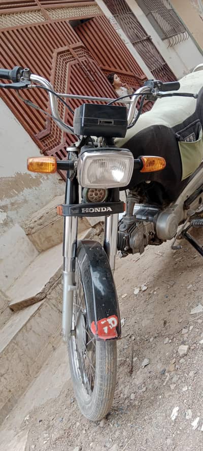 fit star bike h 2020 ka 12 month h Honda ka Saman laga hua h