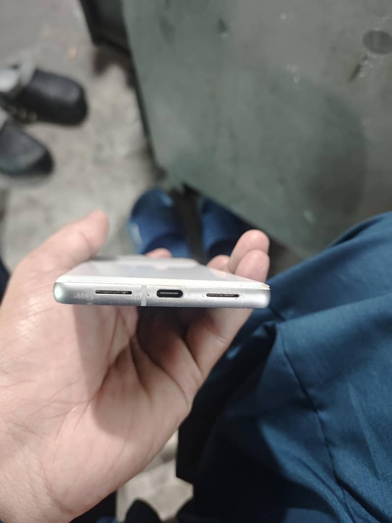 Google Pixel 7 3