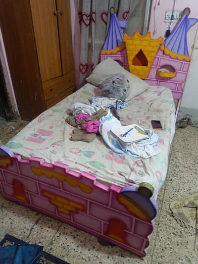 kids castle bed