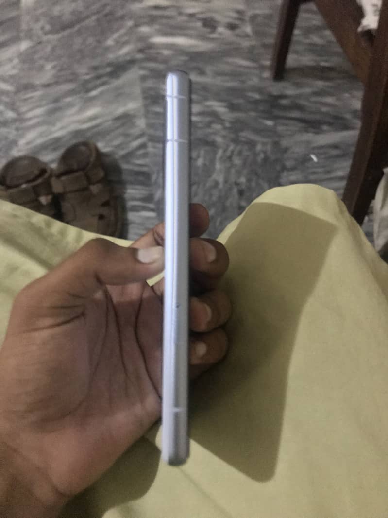 Google Pixel 7a 4