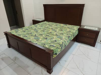 King Bed Set with Side Tables