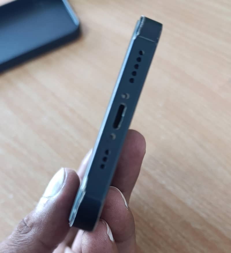 Apple iPhone 3